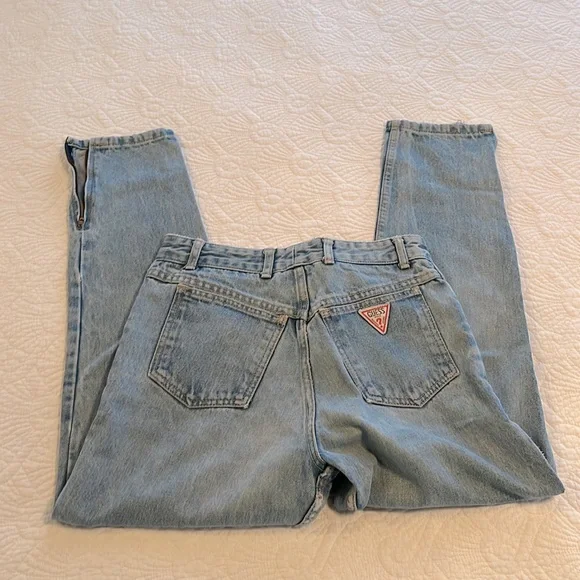 Vintage Guess Jeans, light blue wash - Picture 6 of 9